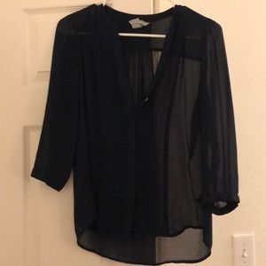 H&M Navy One Button Blouse! 💙🖤